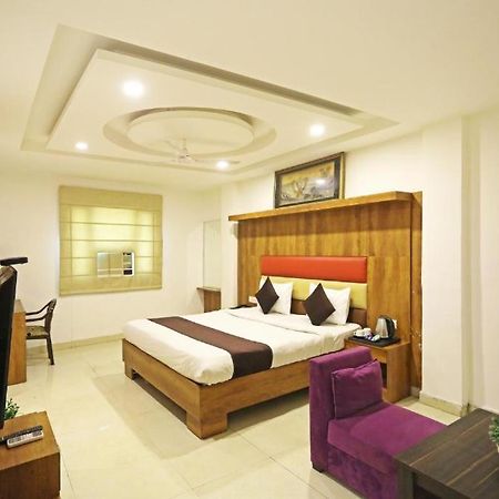 Hotel Urban Luxury New Delhi Extérieur photo